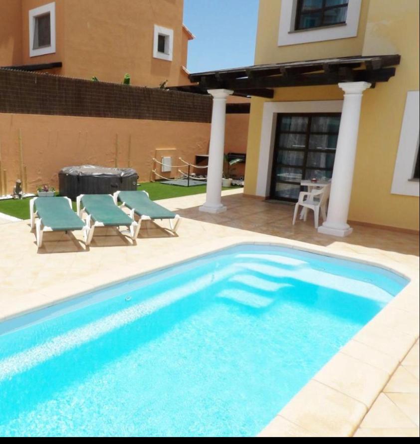 Villas Brujula Company Corralejo Exteriör bild